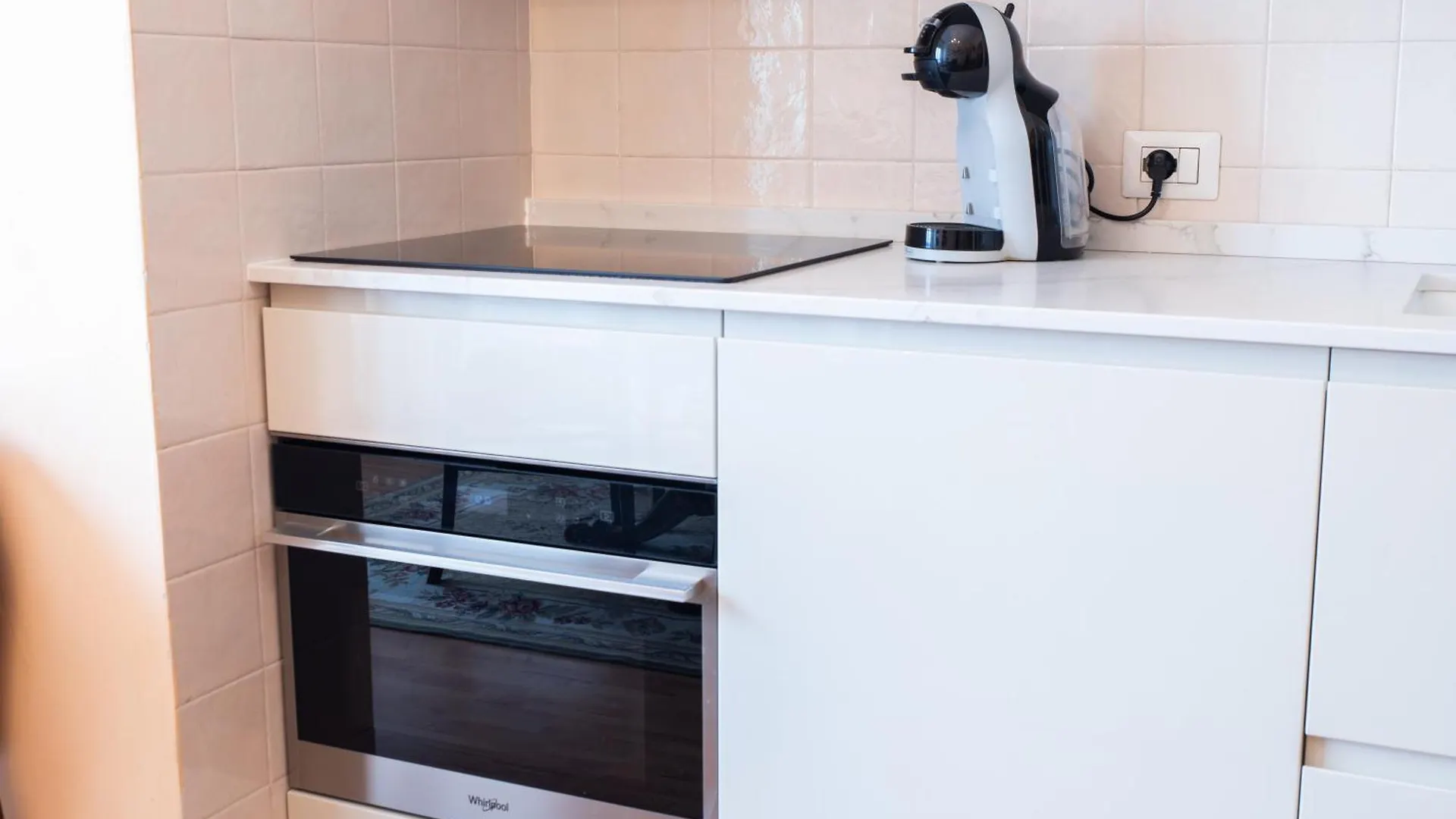 Duomo Walking Distance Elegant Flat With View Διαμέρισμα Μιλάνο