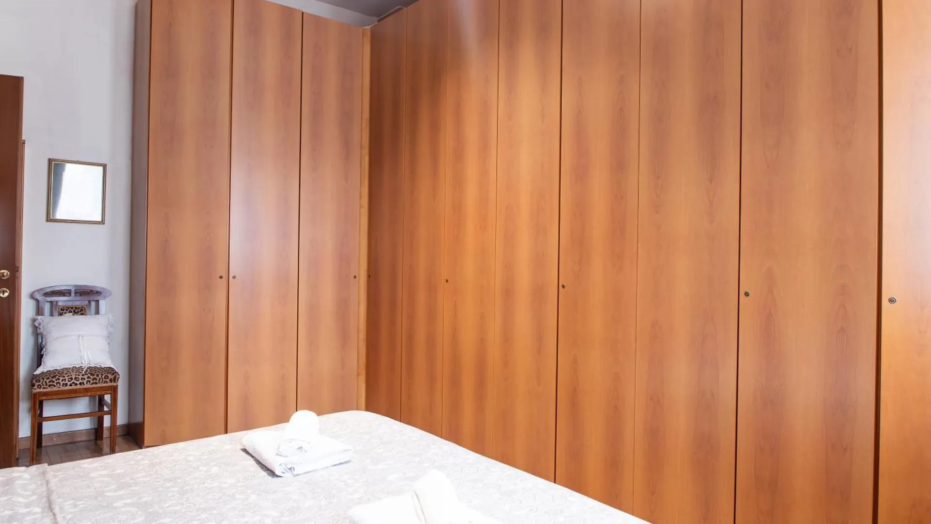 Appartement Duomo Walking Distance Elegant Flat With View à Milan